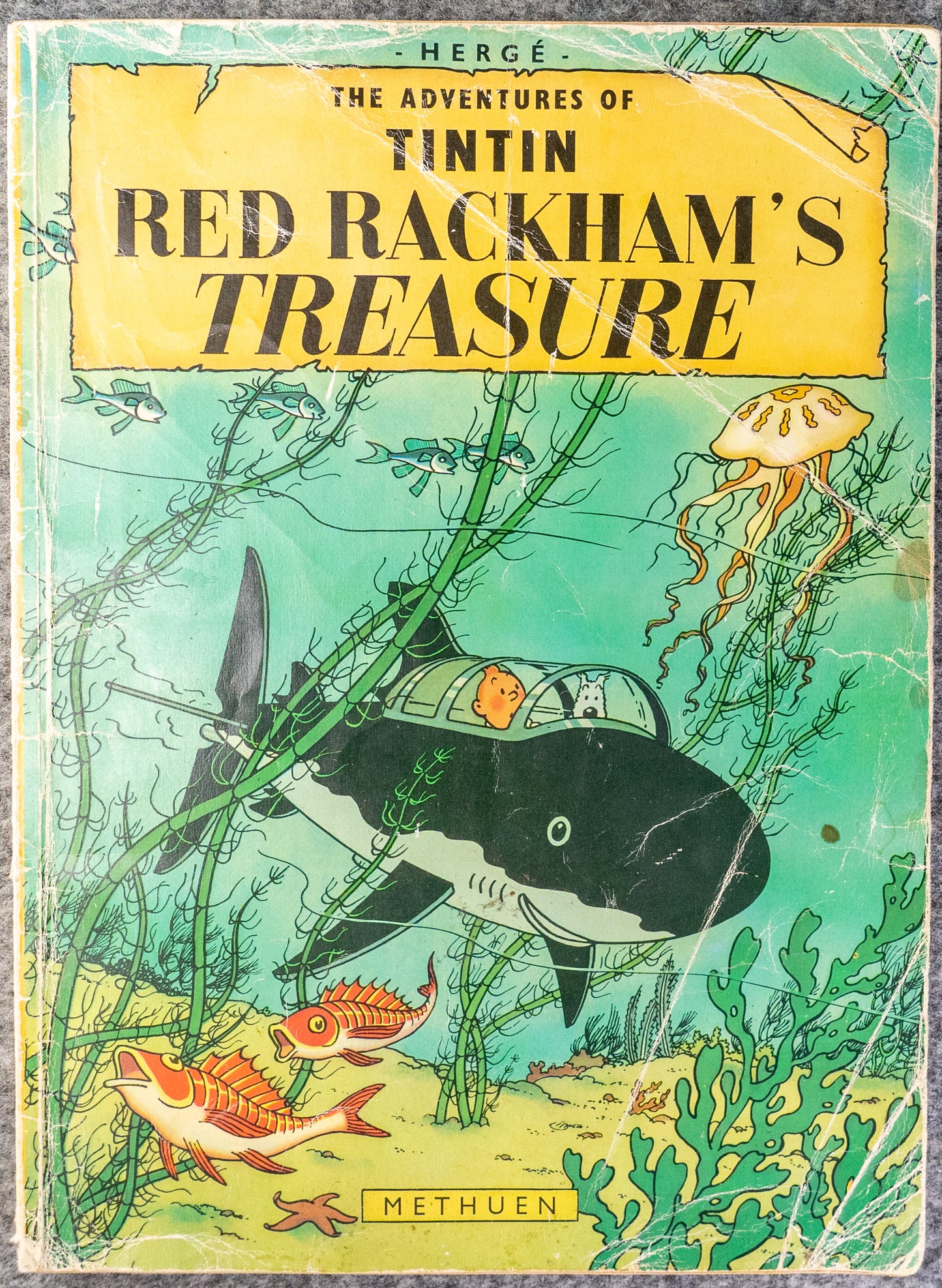 Red Rackhams Treasure - Tintin Methuen 1st UK Paperback Edition Book 1970s