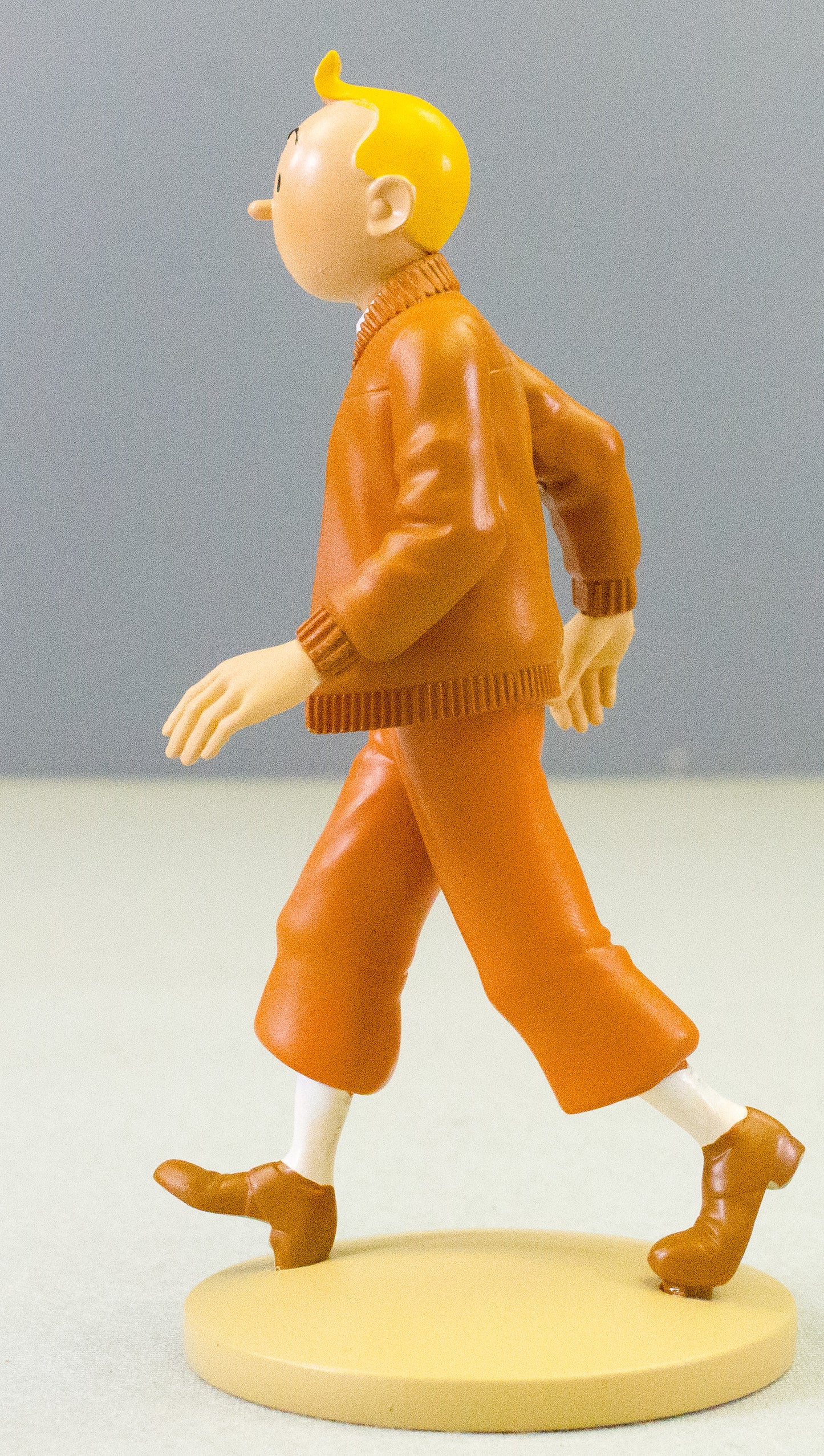 Tintin Figurine Moulinsart 42261 Tintin Aviator Jacket - Castafiore Emerald 12cm Resin Figure