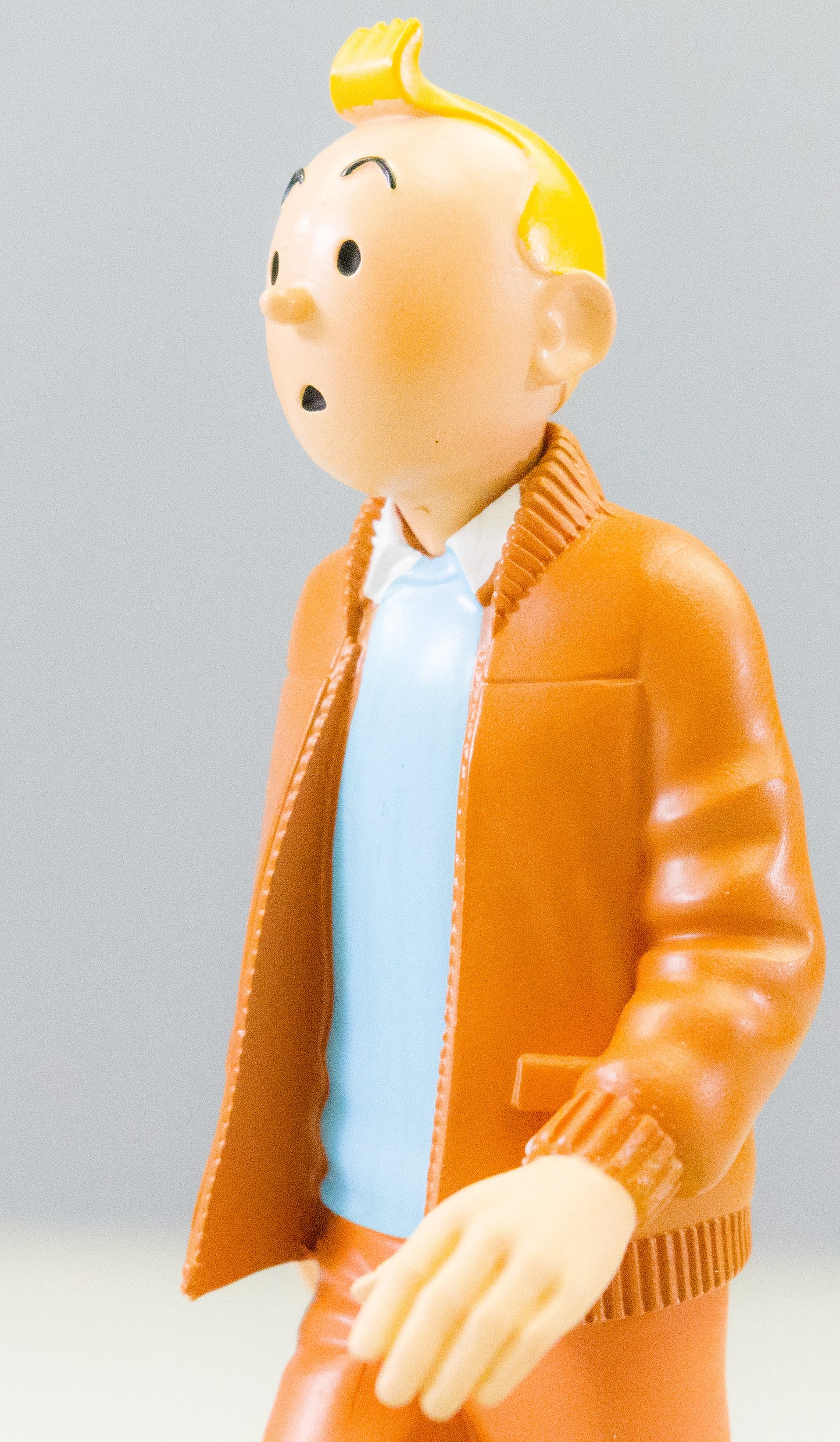 Tintin Figurine Moulinsart 42261 Tintin Aviator Jacket - Castafiore Emerald 12cm Resin Figure