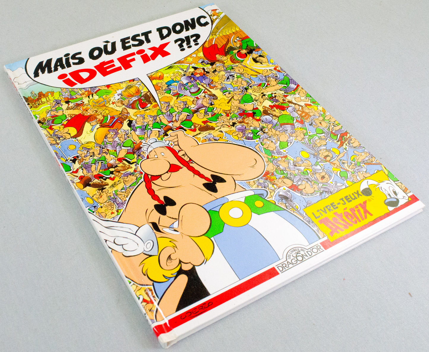 Asterix Game Book: Mais où est donc Idéfix? 2001 HB French Dragon d'Or 1st Edition