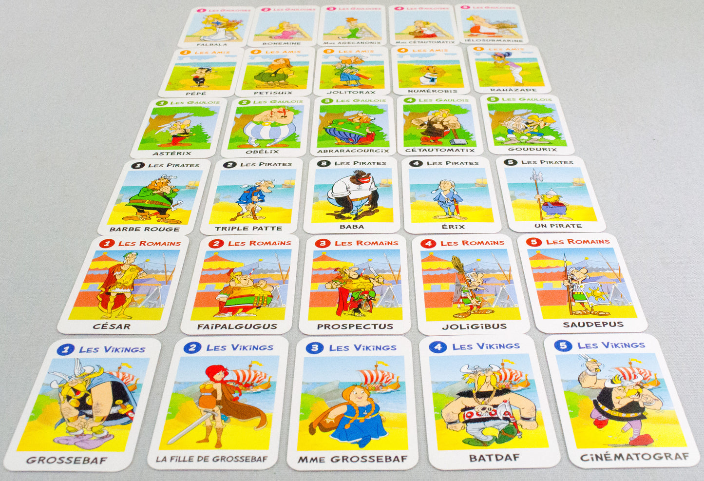 Asterix Les 6 Familles Character mini Cards - 2006 Editions Rene Card Game