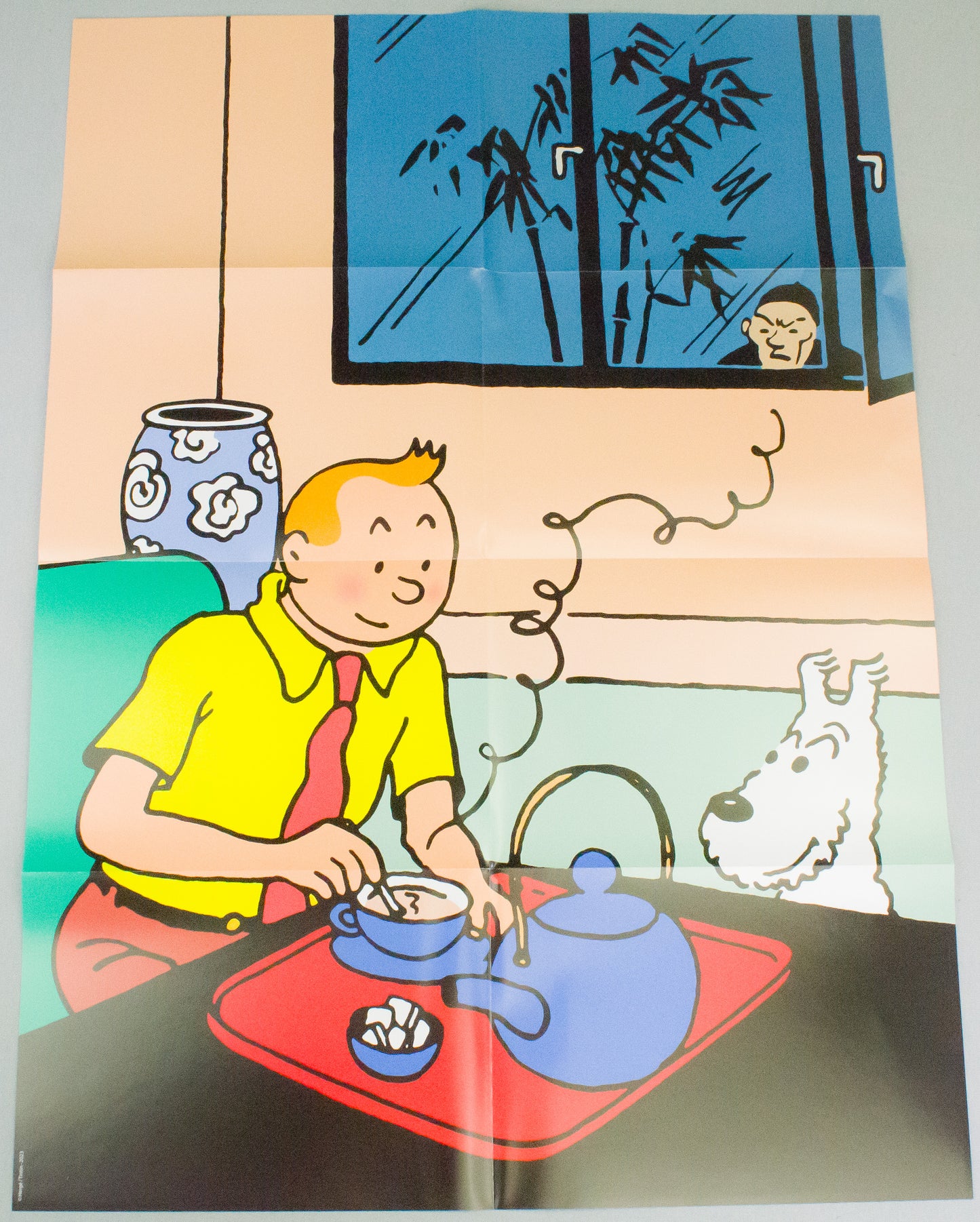 Moulinsart Tintin Puzzle (81559) - Tintin Drinking Tea (The Blue Lotus) 48x67cm