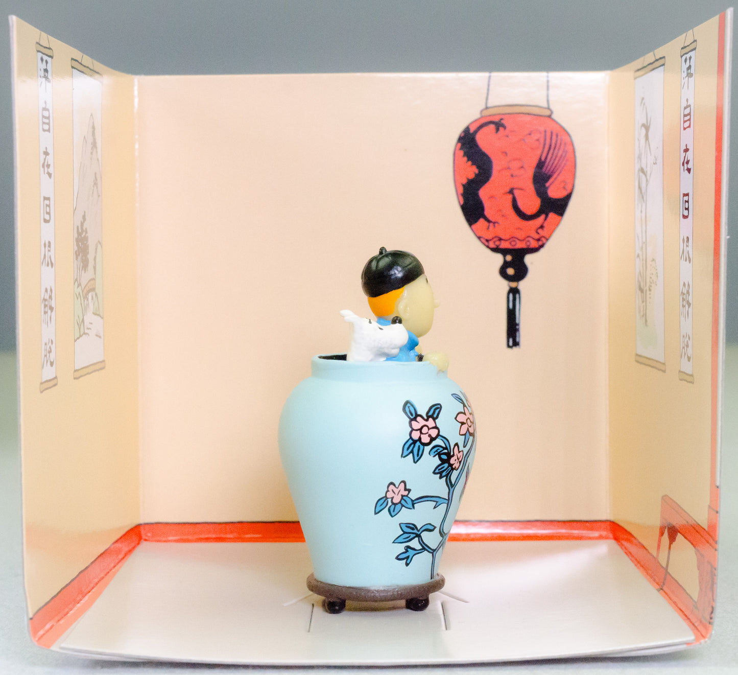 Tintin & Snowy in Chinese vase - Blue Lotus: Coffret/Box Scene Moulinsart Figurine 9cm Model