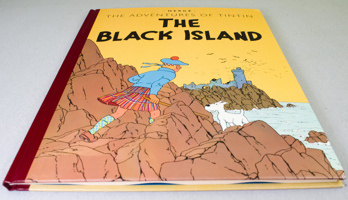 The Black Island: Egmont 2008 UK Hardback Classic Colour Edition Rare Tintin Book Herge