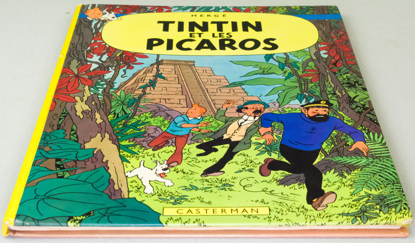 Tintin et les Picaros - Casterman 1976 1st Belgian Edition Hardback Rare book Herge EO