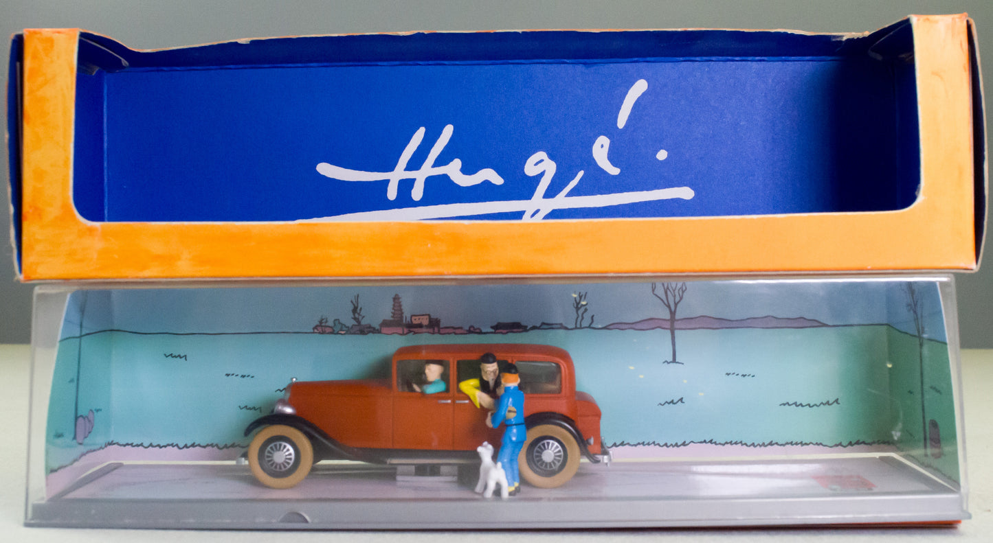 MOULINSART TINTIN CAR #2 Dr Wang's Red Limo: Blue Lotus Model car 1/43 Scale (Copy)