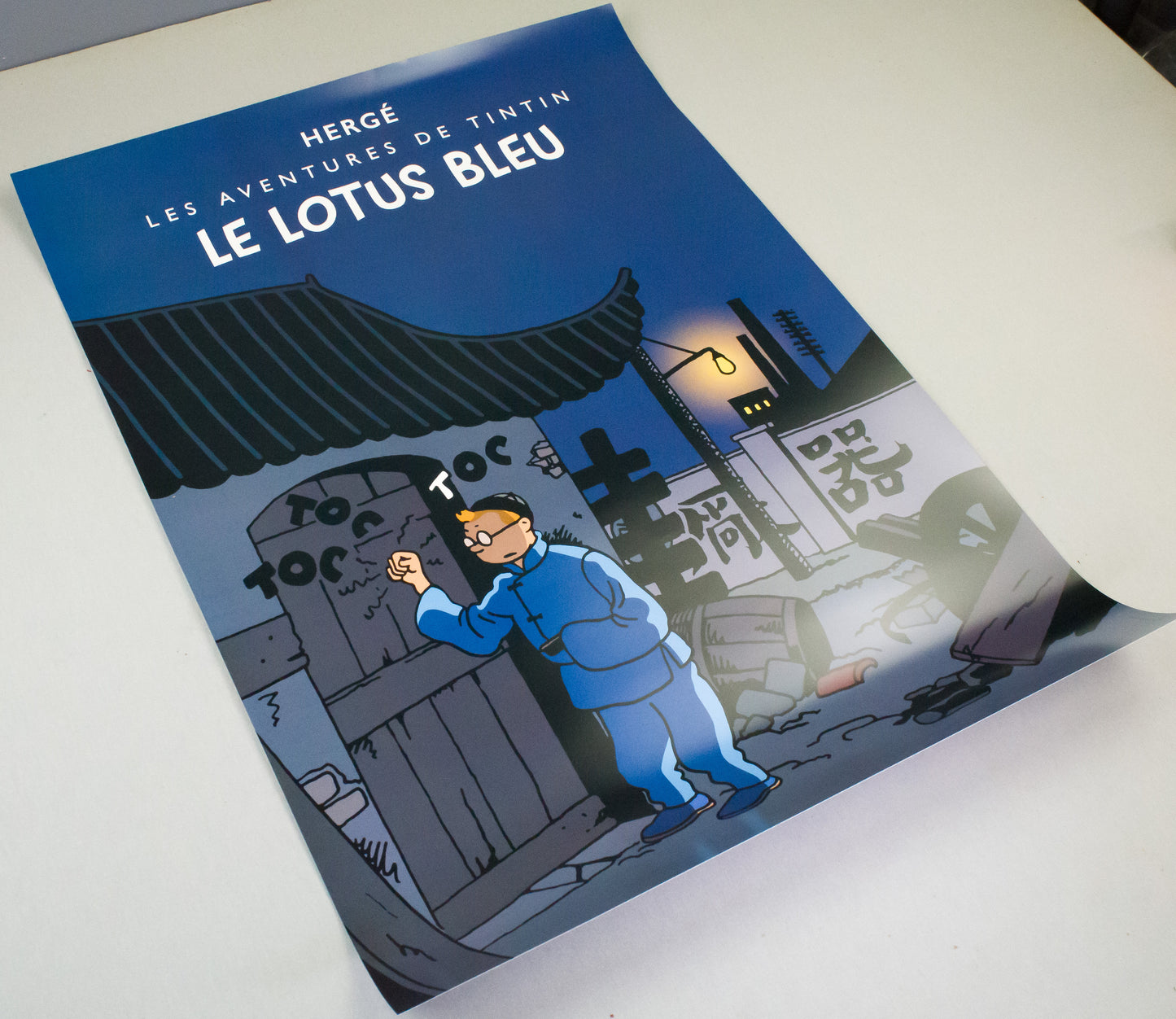 Rare Ltd Moulinsart Poster - Edition Noir - The Blue Lotus Colourised 22041 60x80cm Herge