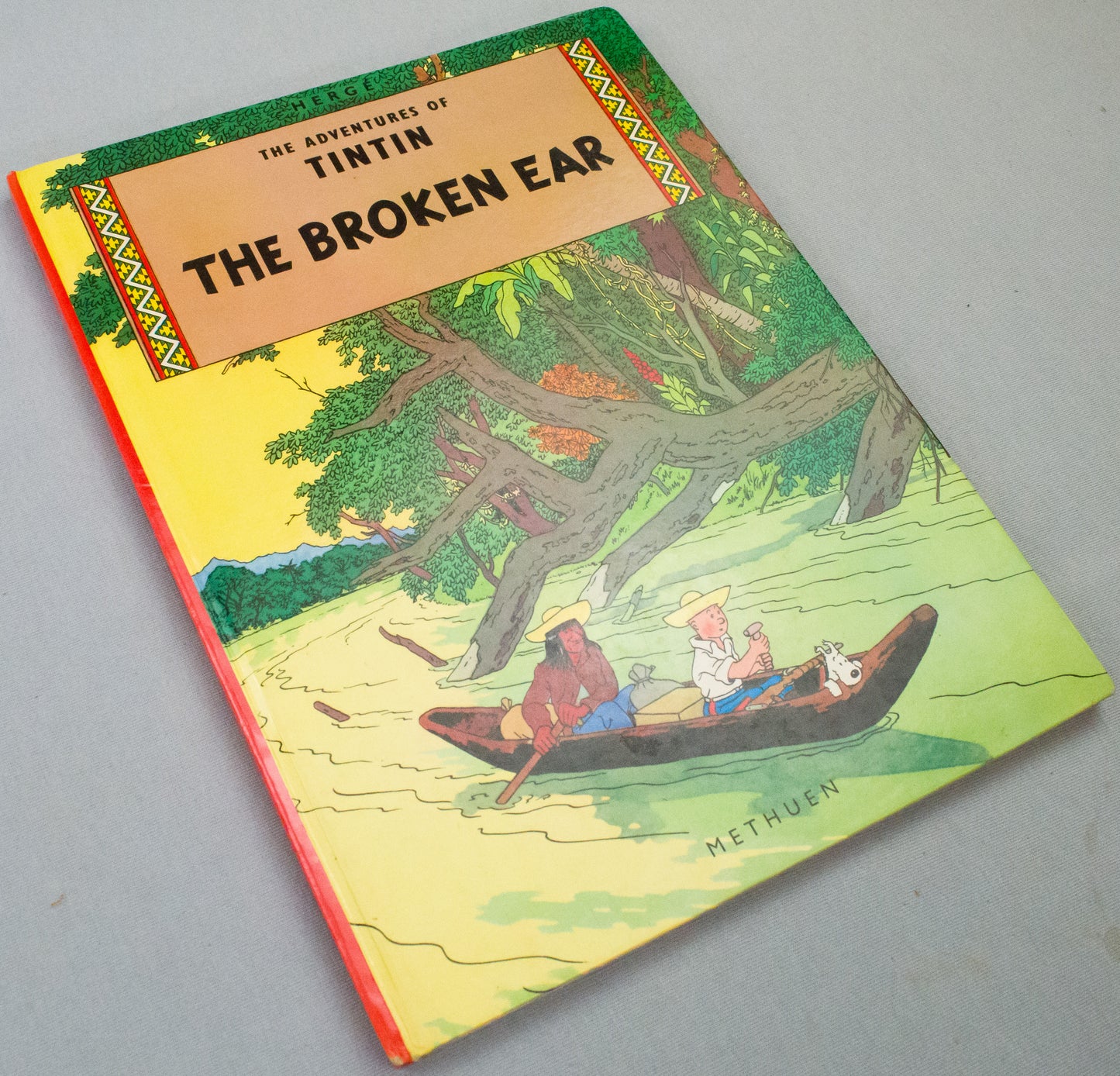 The Broken Ear: Methuen 1975 UK Hardback 1st Edition Rare Tintin Book Herge