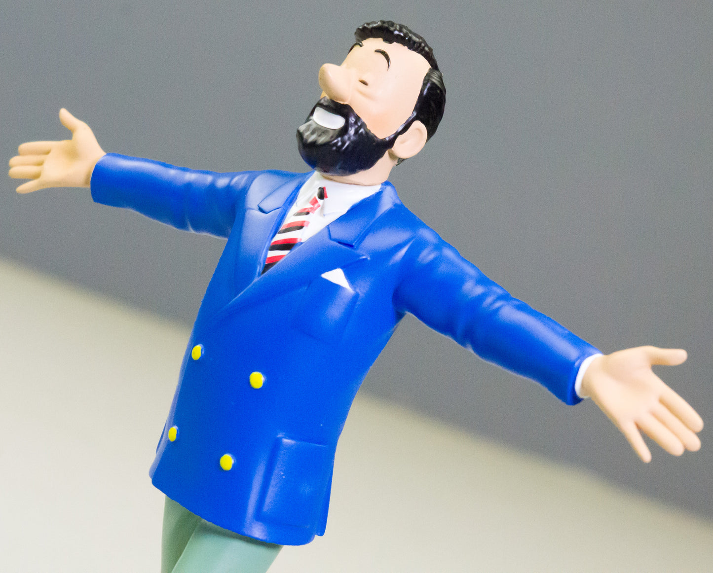 Tintin Figurine Moulinsart 42262 Haddock Veston Bleu - The Castafiore Emerald 12cm Resin Figure