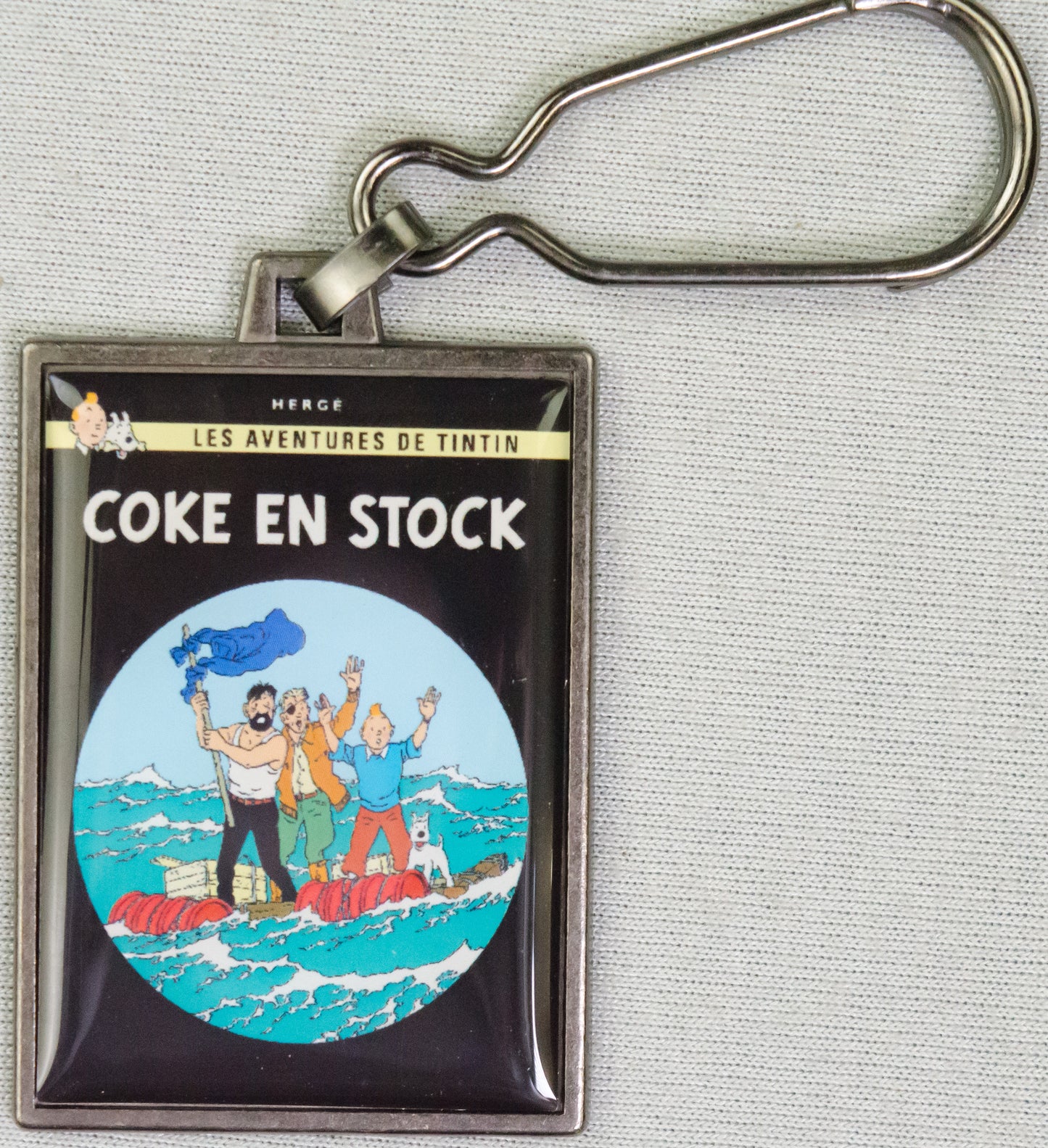 Moulinsart Tintin Title Cover Keyring 42547 - The Red Sea Sharks Metal