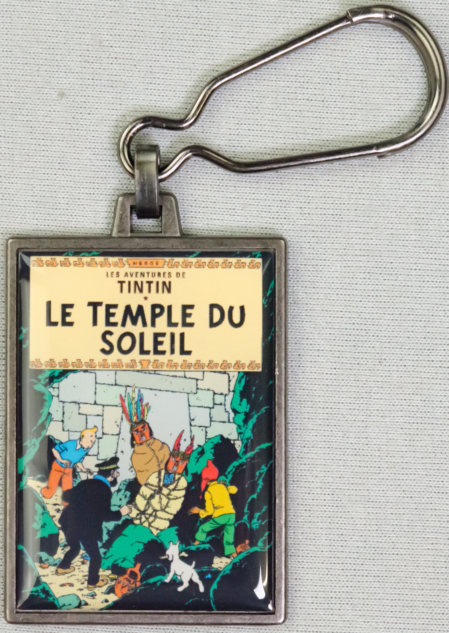 Moulinsart Tintin Title Cover Keyring 42539 - Prisoners of the Sun Metal