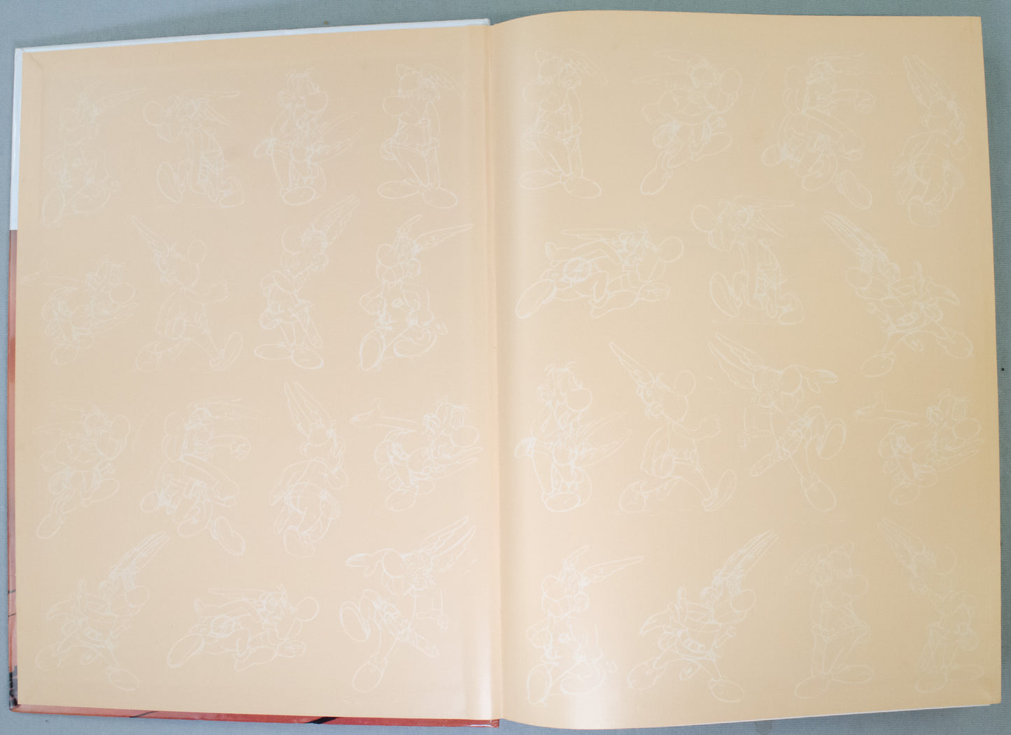 Le Livre d'Asterix Le Gavlois Book - 1999 French 1st Edition HB Les Editions Rene Andrieu