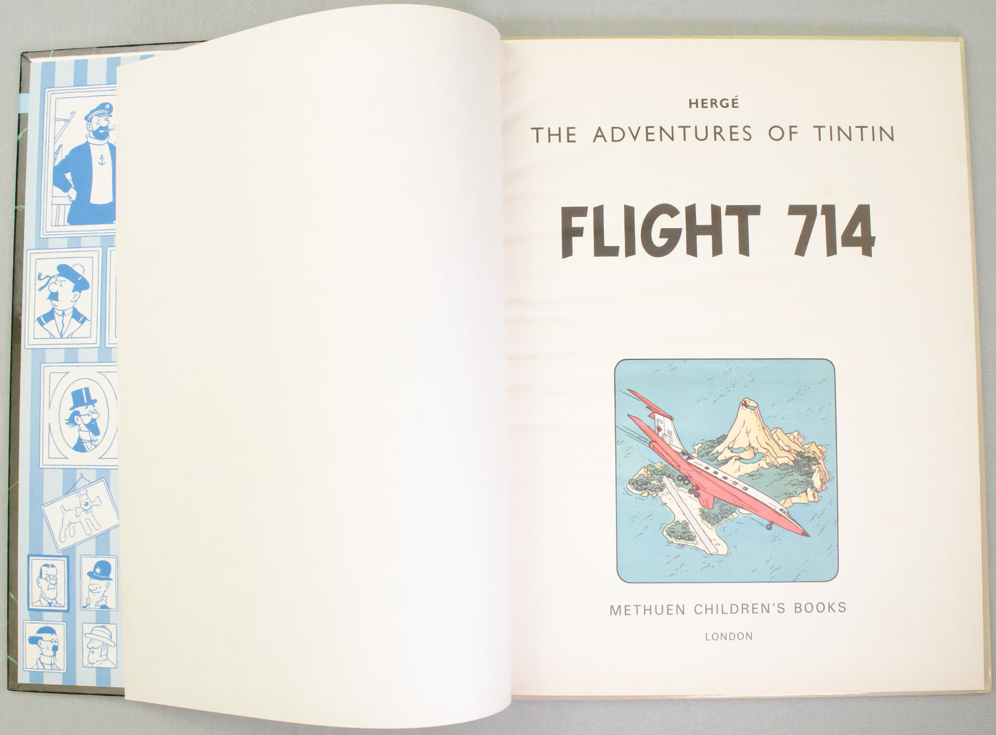 Flight 714 Comic Book - Methuen 1975 Hardback UK 3rd Edition Rare Tintin Book by Herge
