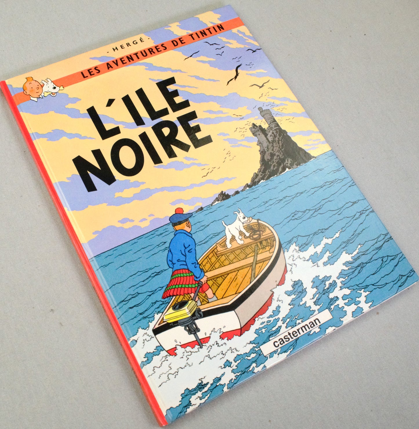Tintin L'ile Noire Comic Book - Casterman 1984 French Hardback Edition Herge