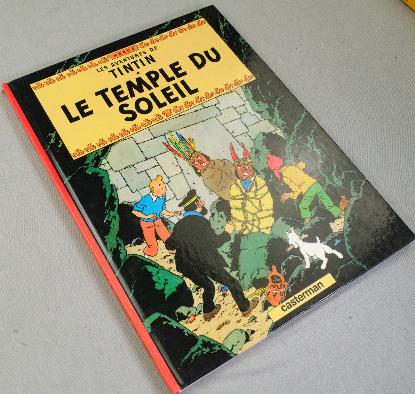 Tintin Le Temple du Soleil Comic Book - 1977 Casterman Hardback French Edition Herge
