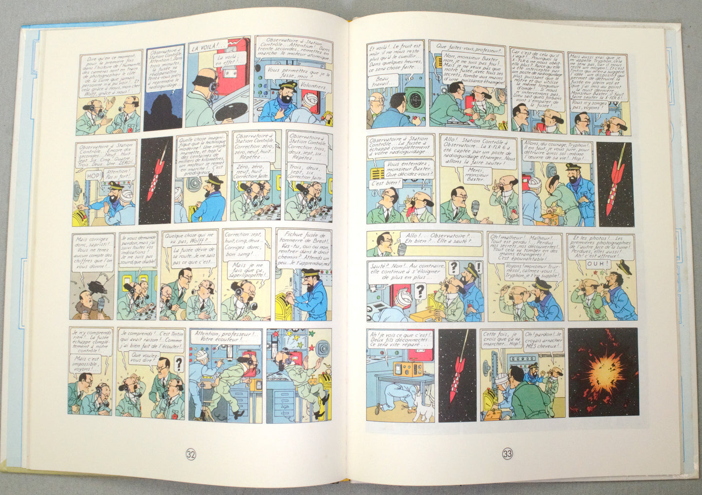 Tintin Objectif Lune Comic Book - Casterman 1981 French Hardback Edition Herge