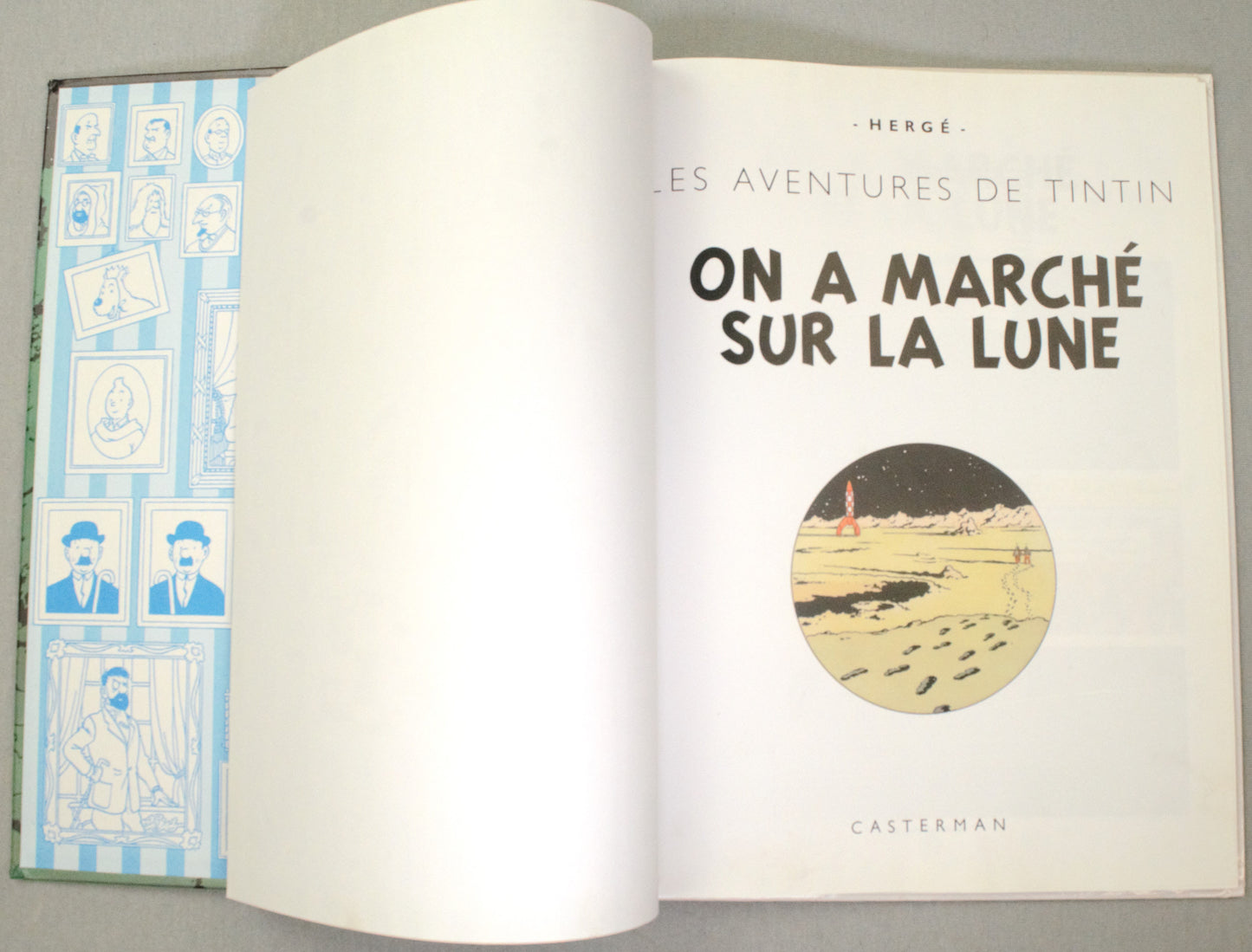 Tintin On a Marche sur la Lune Comic Book - Casterman 1982 French Hardback Edition Herge
