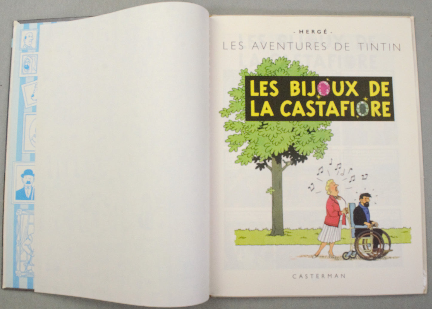 Tintin Les Bijoux de la Castafiore Comic Book - Casterman 1966 French Hardback Edition Herge