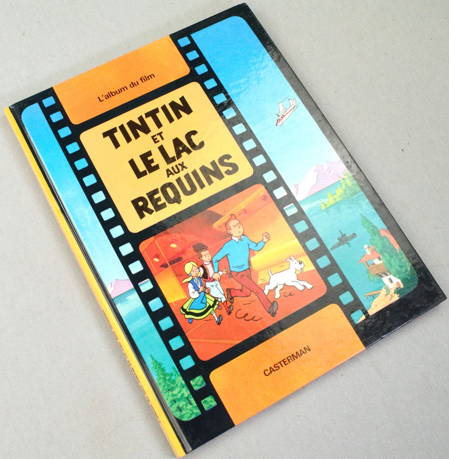 Tintin et le lac aux Requins L'album du film- 1986 Casterman French Hardback Edition
