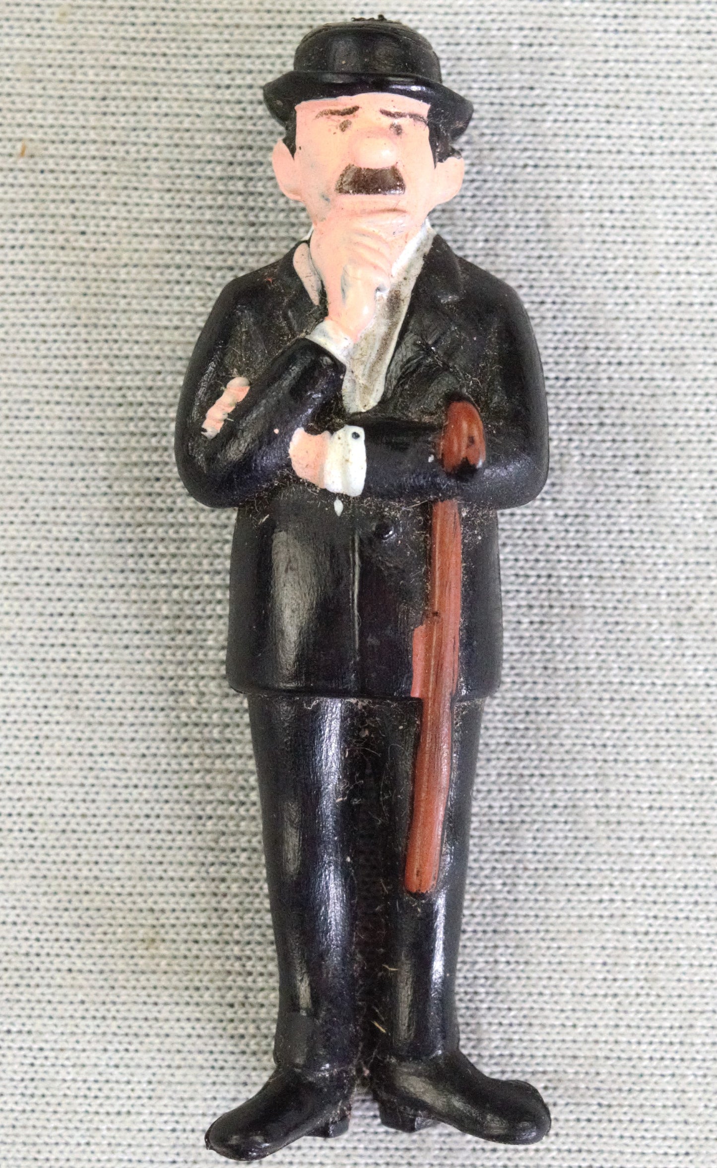 Thompson ESSO Tintin Figurine - Vintage 1973 Lake of Sharks Belvision 5cm Figure