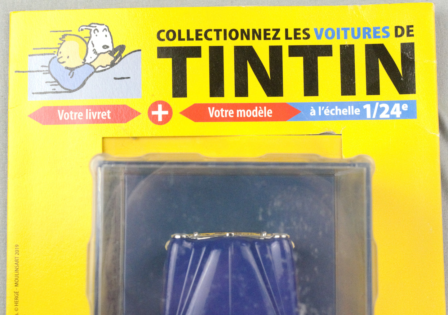 HACHETTE Tintin Car 1/24 #37 Peugeot 403: Castafiore Emerald Model Figure