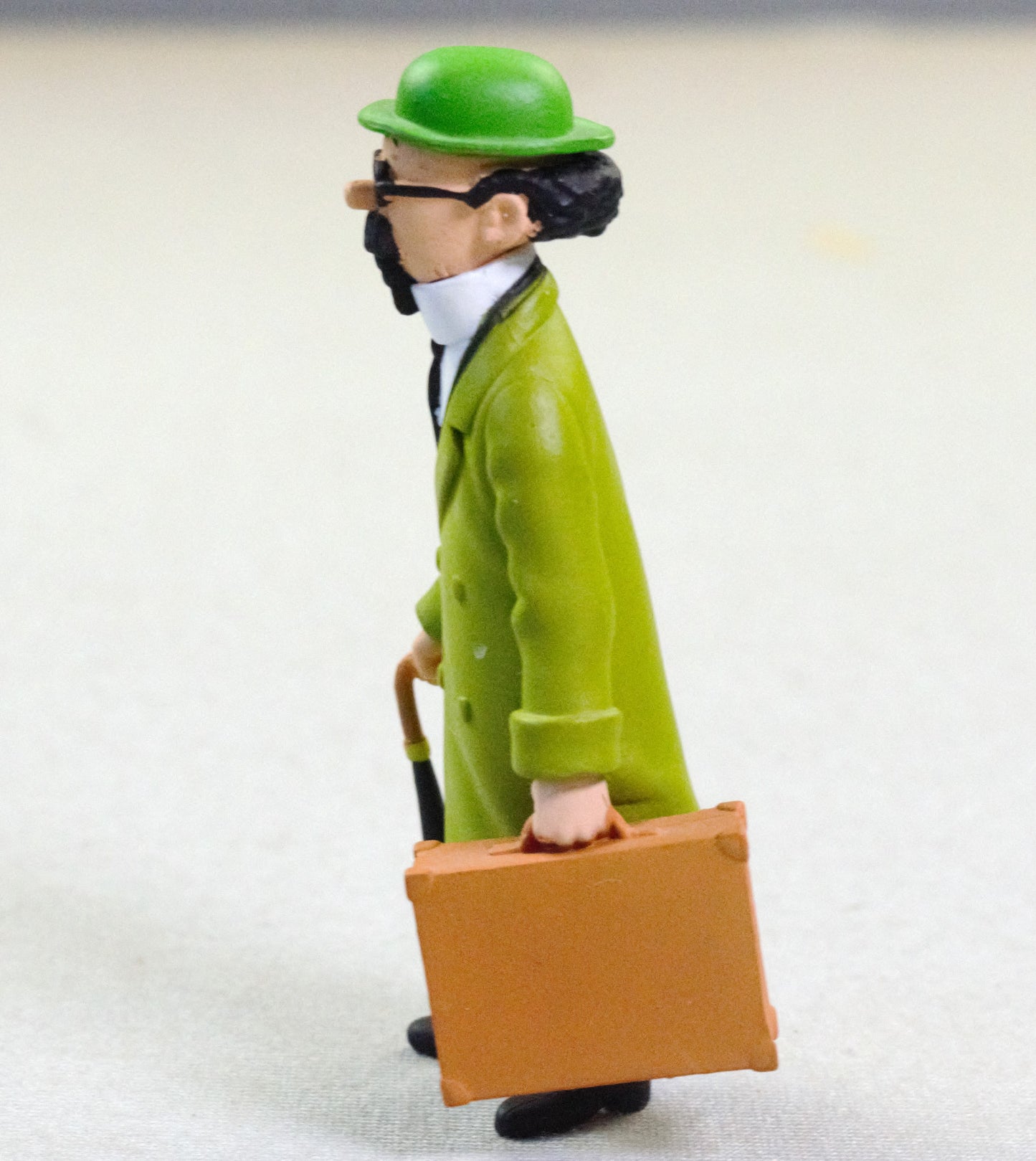 Moulinsart Model Figure Tintin -  Calculus and Briefcase 7cm 42446 ML Figurine 2009