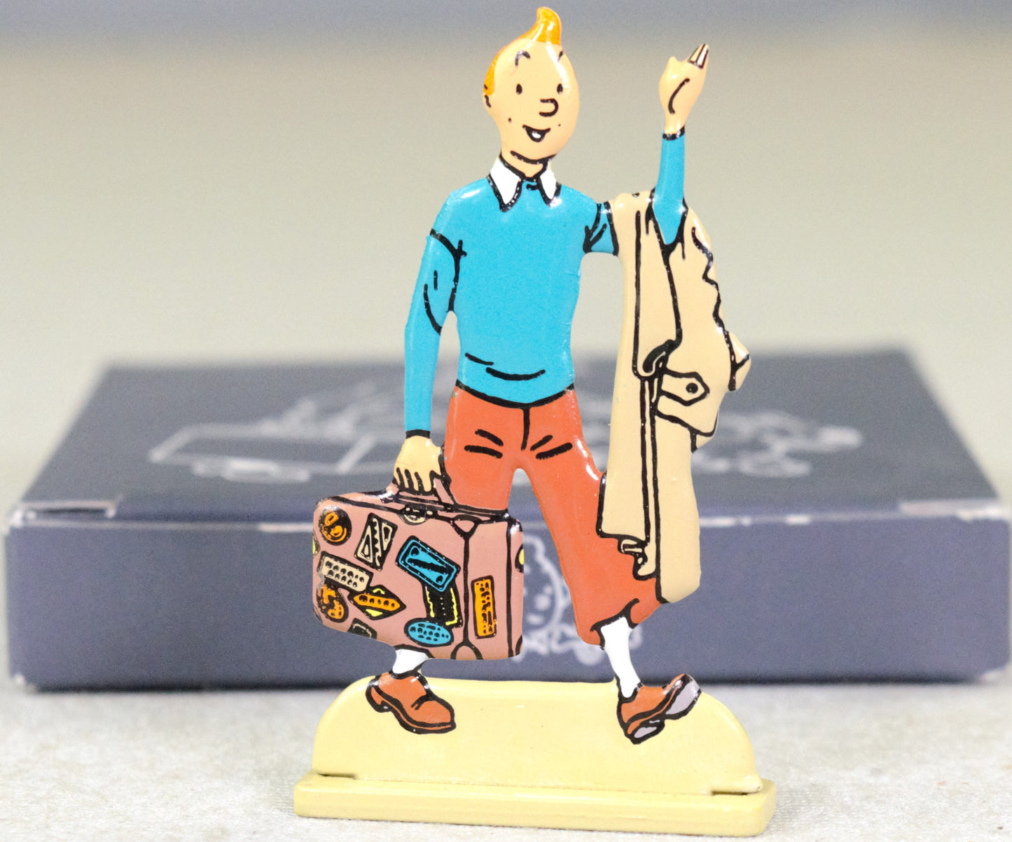 Archives Tintin 2D Metal Figurine: Traveller with Globetrotter Moulinsart Archives Figure/Model