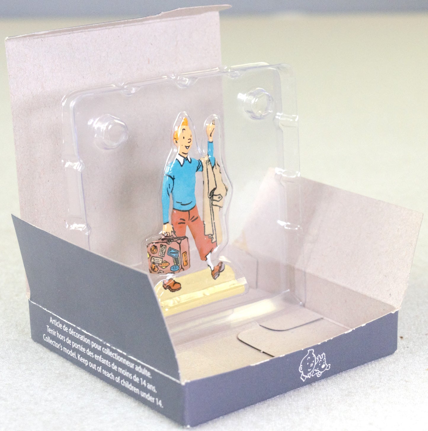 Archives Tintin 2D Metal Figurine: Traveller with Globetrotter Moulinsart Archives Figure/Model