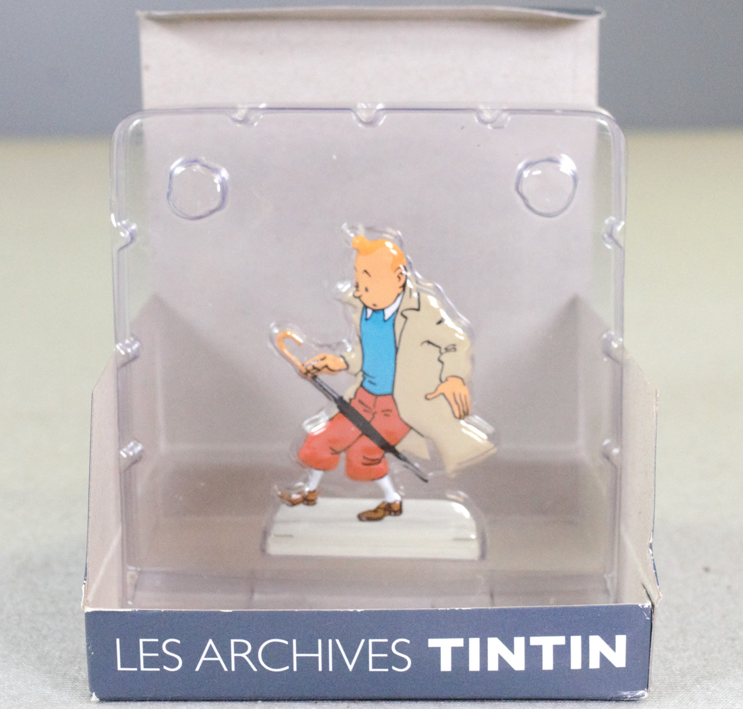 Archives Moulinsart 2D Metal Figurine: Tintin holds Umbrella Sunflower Affair Relief Figure/Model