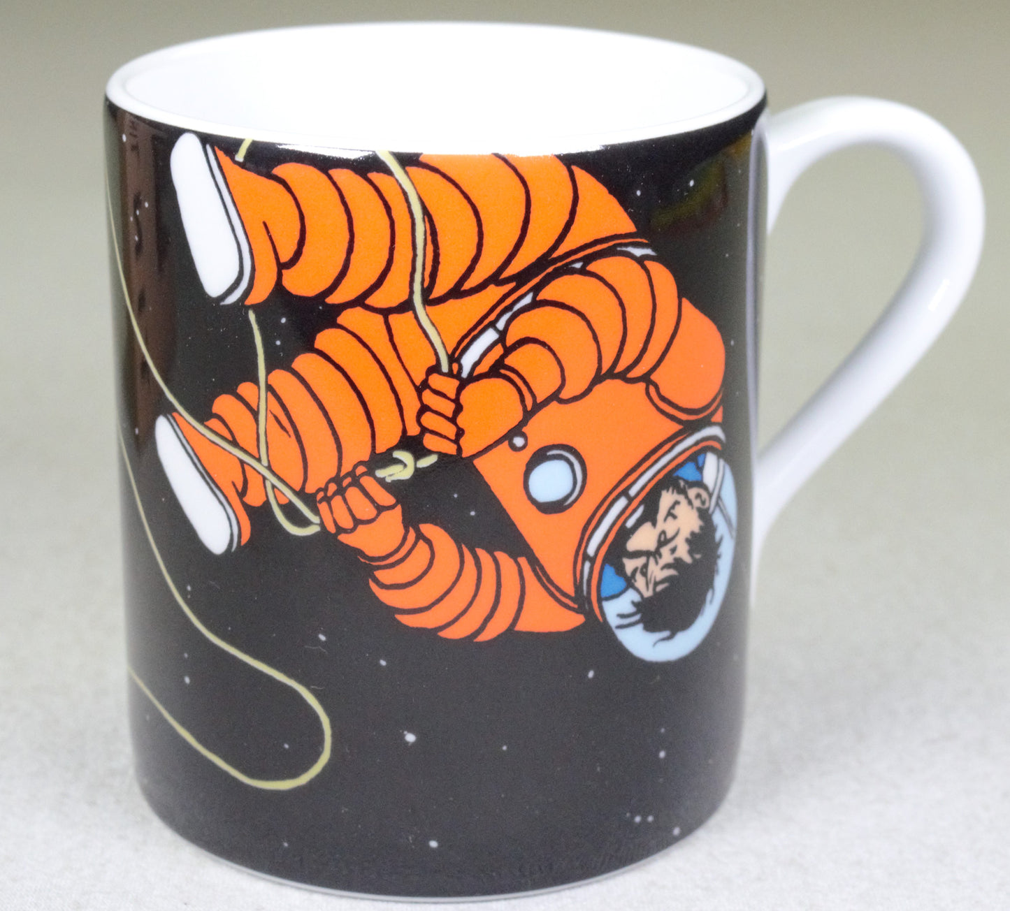 Moulinsart Tintin Calligraphy Character Mug 47987 - Spacesuits on Moon 2023