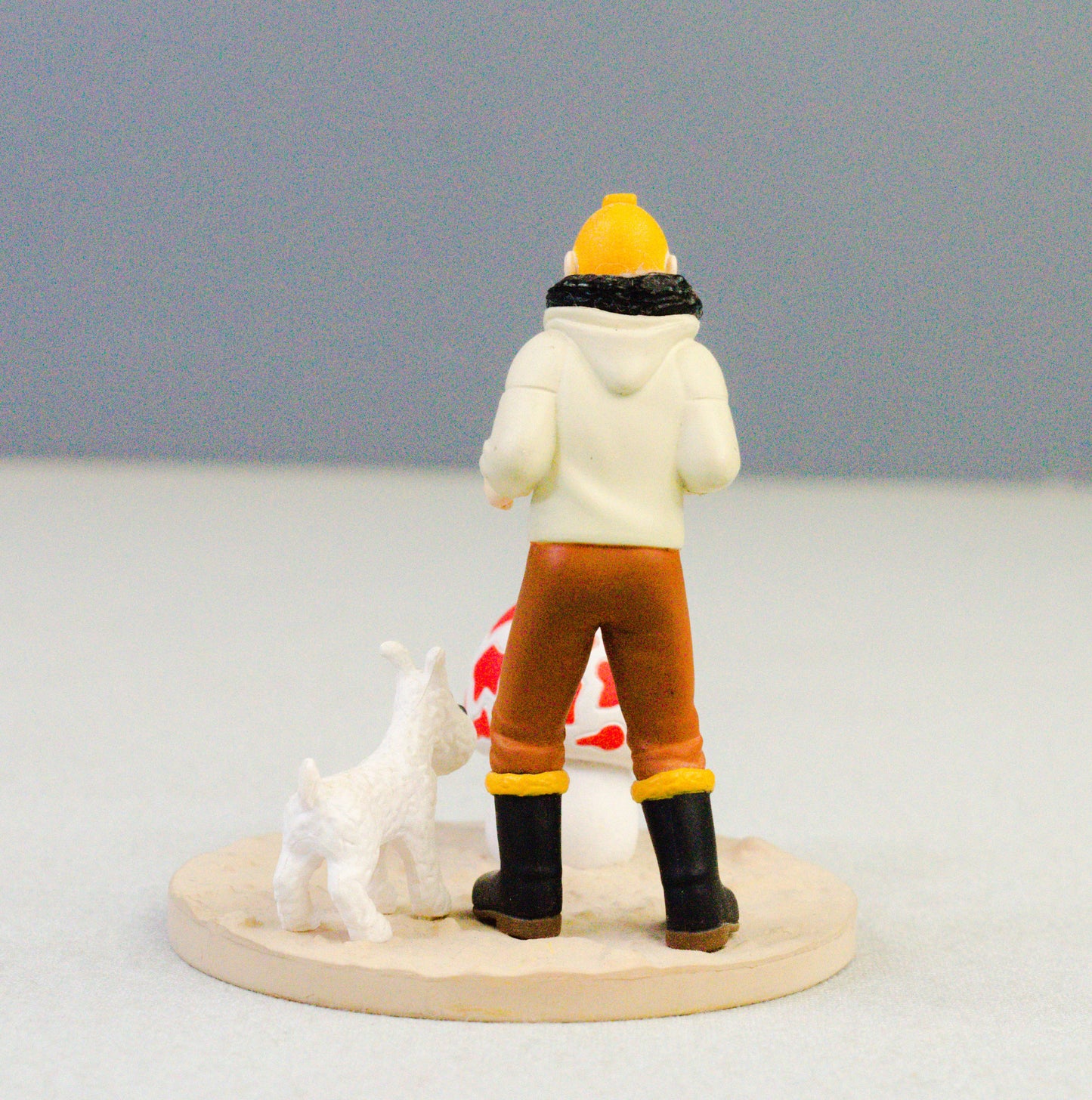 Tintin, Snowy & Mushroom: Shooting Star Moulinsart Box Scene Figurine 9cm Model (Copy)