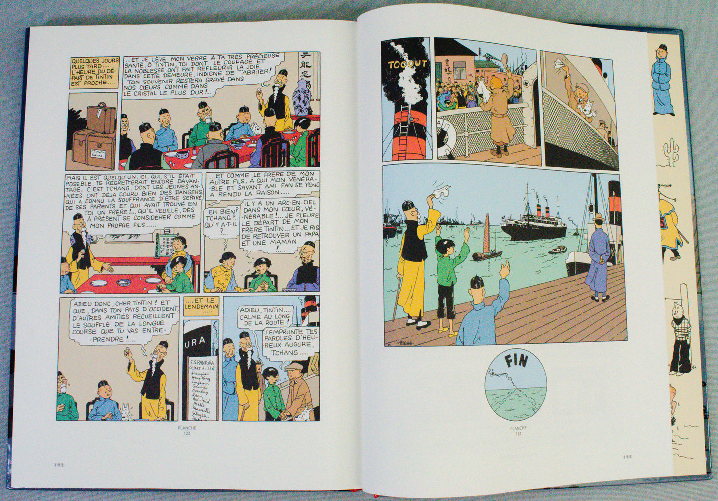 Le Lotus Bleu: Re-colourised Casterman 2025 French Edition Hardback Book