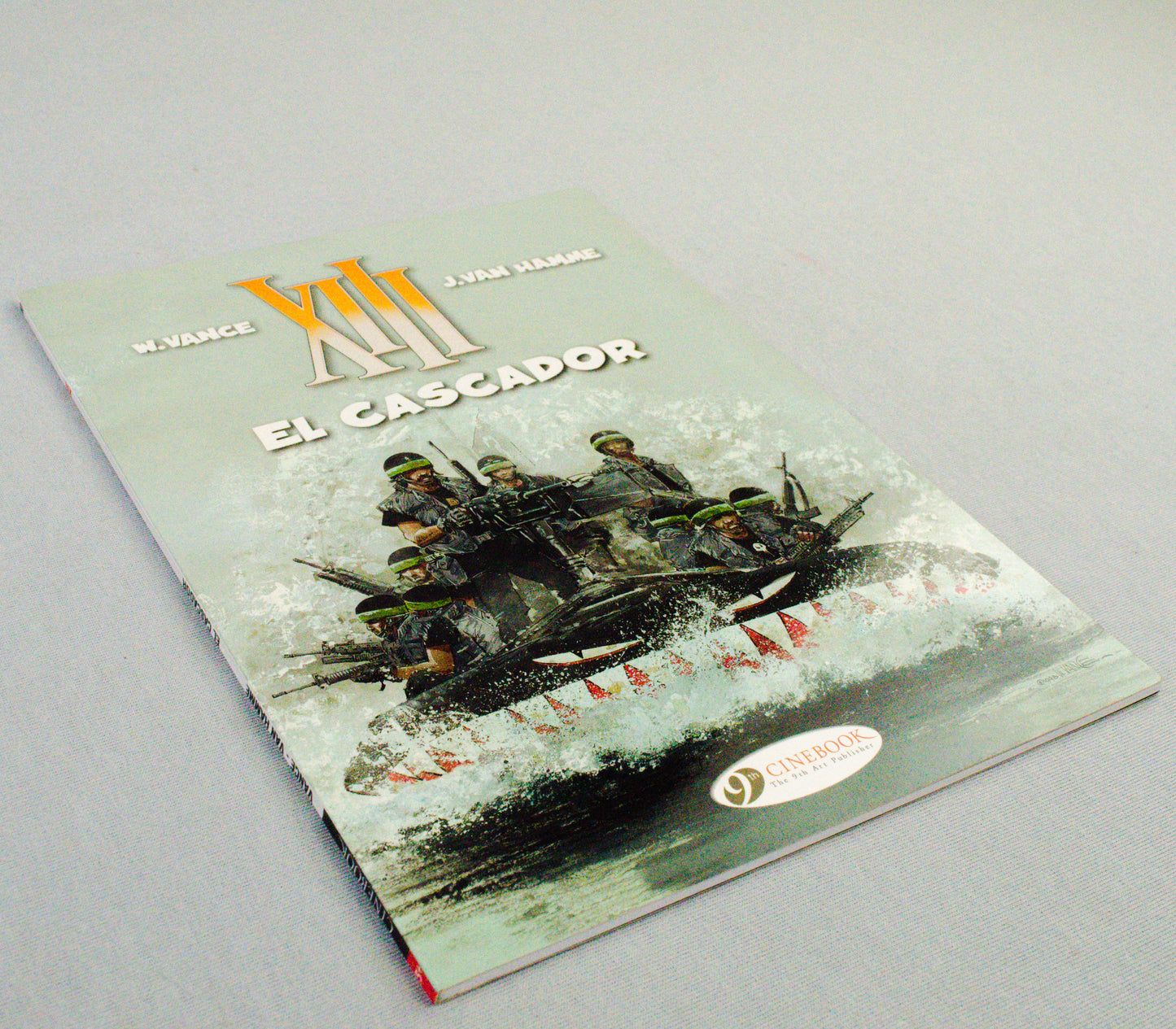 XIII: Volume 10 - El Cascador- (Cinebook Paperback Editions) - W.Vance - J. Van Hamme