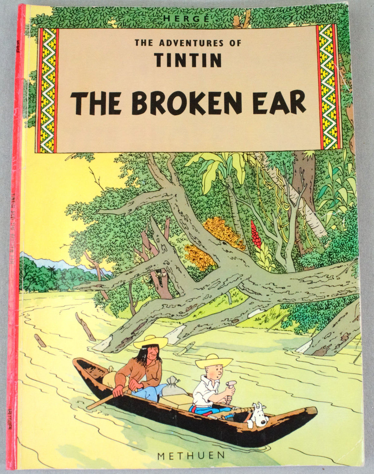 The Broken Ear - Methuen 1976 1st UK Paperback Edition Rare Tintin Book Herge