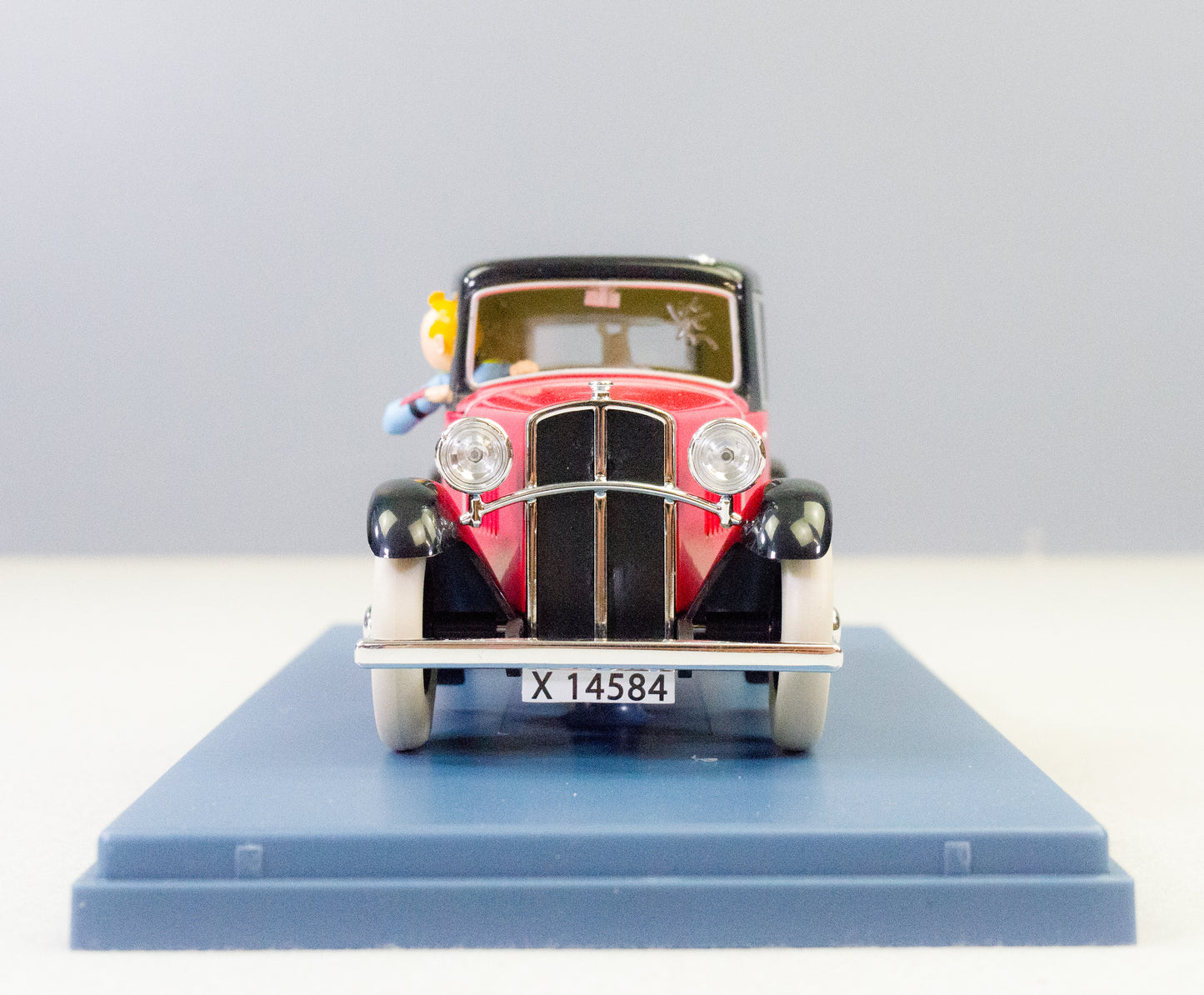 Hachette 1/24 Tintin Car #16 Coupe Spyder: Broken Ear Rare Model Voiture Figure