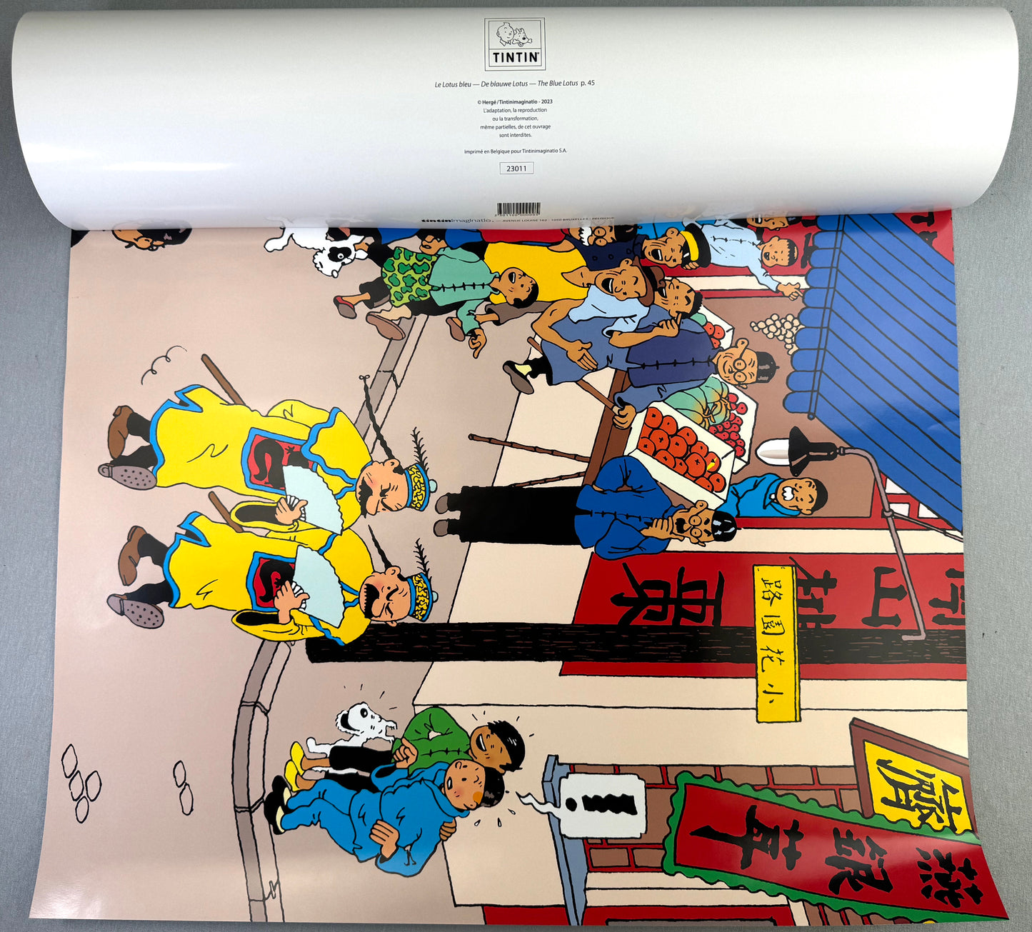 Rare Ltd Moulinsart Tintin Poster: Thomsons Shanghai Street Scene 23011 80x60cm