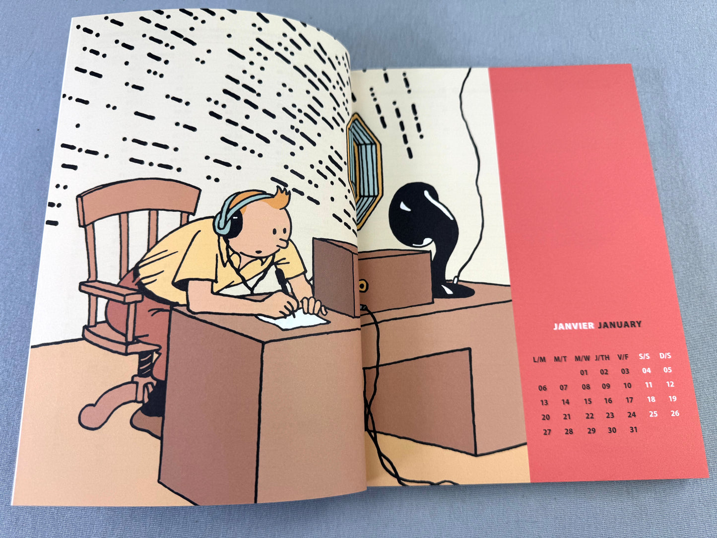 2025 Tintin Desk Diary by Moulinsart: 21 x 15cm Herge Iconic Blue Lotus Artwork