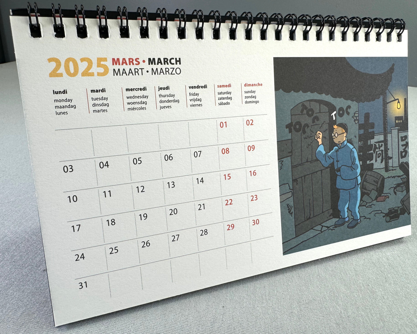 2025 Tintin Desk Calendar by Moulinsart: 21 x 12.5cm Herge Iconic Blue Lotus Artwork Diary