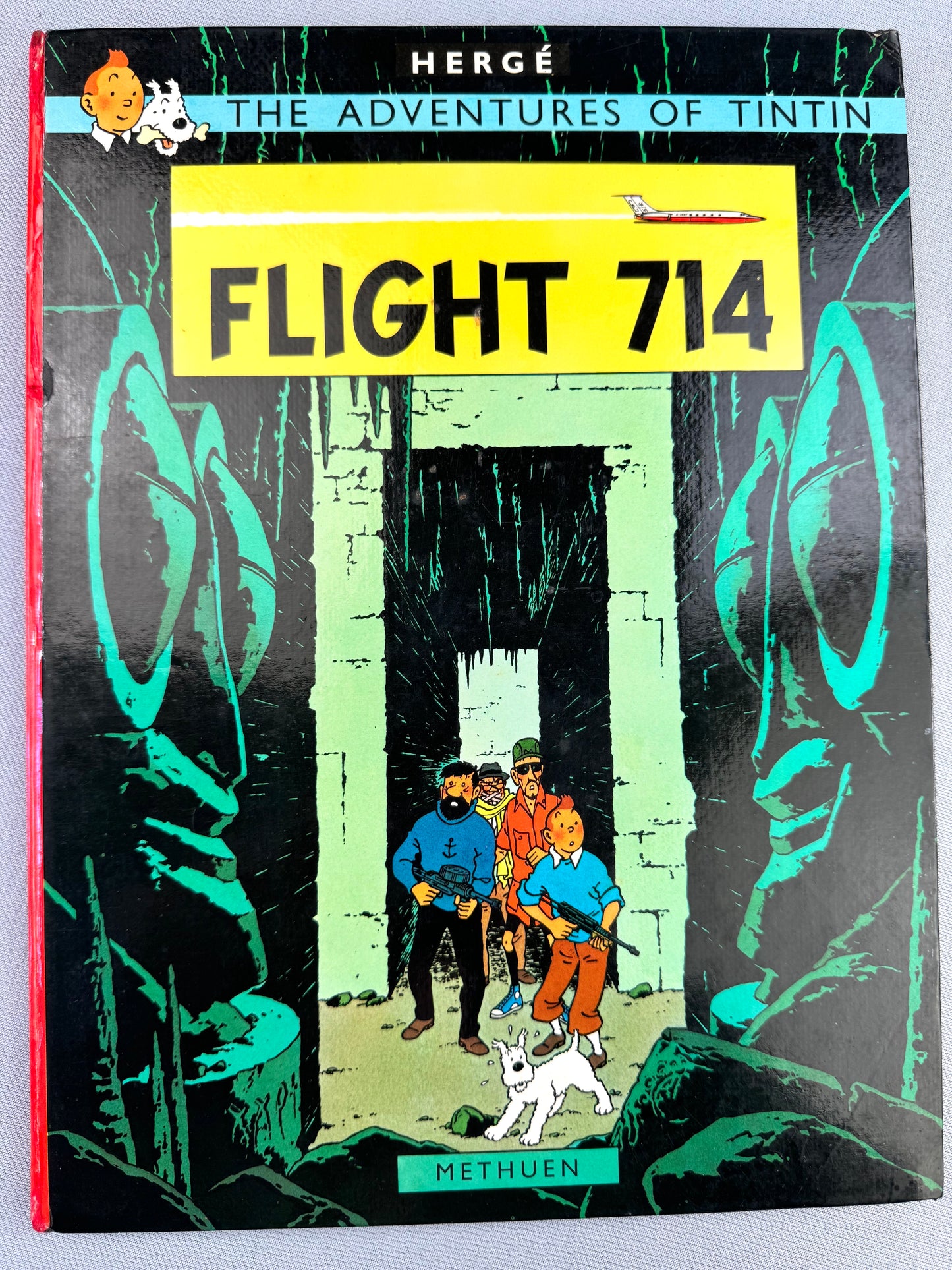 Flight 714 - Methuen 1968 2nd Reprint Edition UK Hardback Rare Tintin book Herge EO