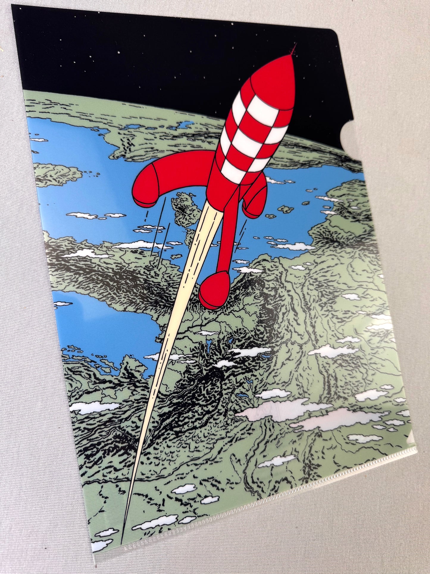 Moulinsart Tintin A4 Plastic Sleeve - Red Lunar Rocket