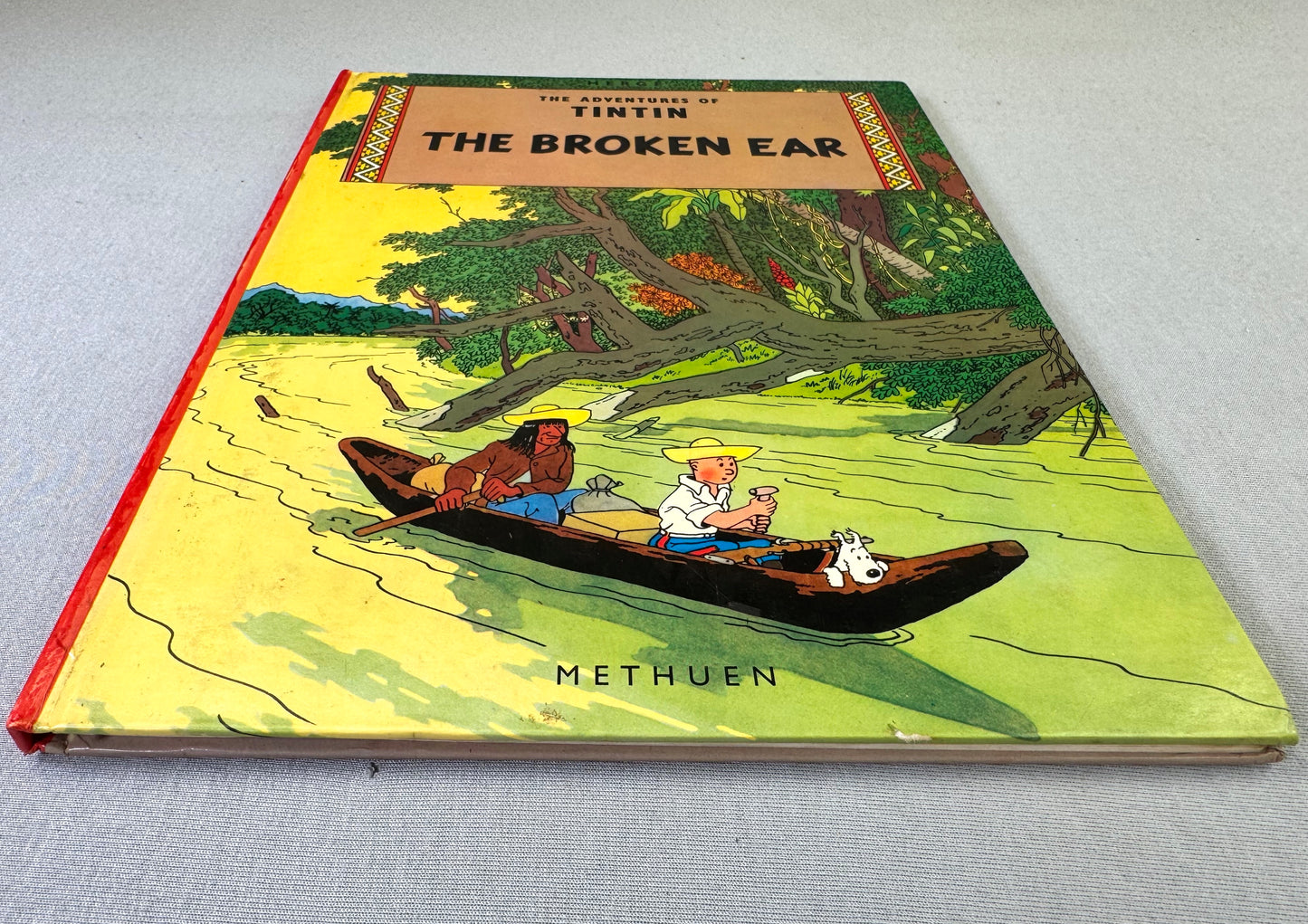 THE BROKEN EAR Methuen 1975 1st Edition Hardback Rare Vintage Tintin book Herge EO