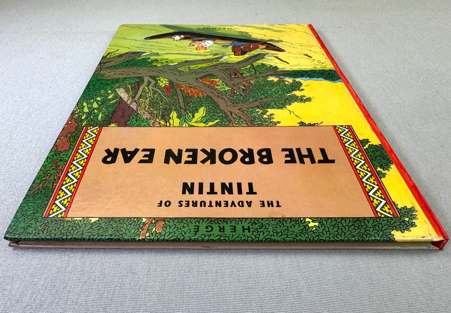 THE BROKEN EAR Methuen 1975 1st Edition Hardback Rare Vintage Tintin book Herge EO