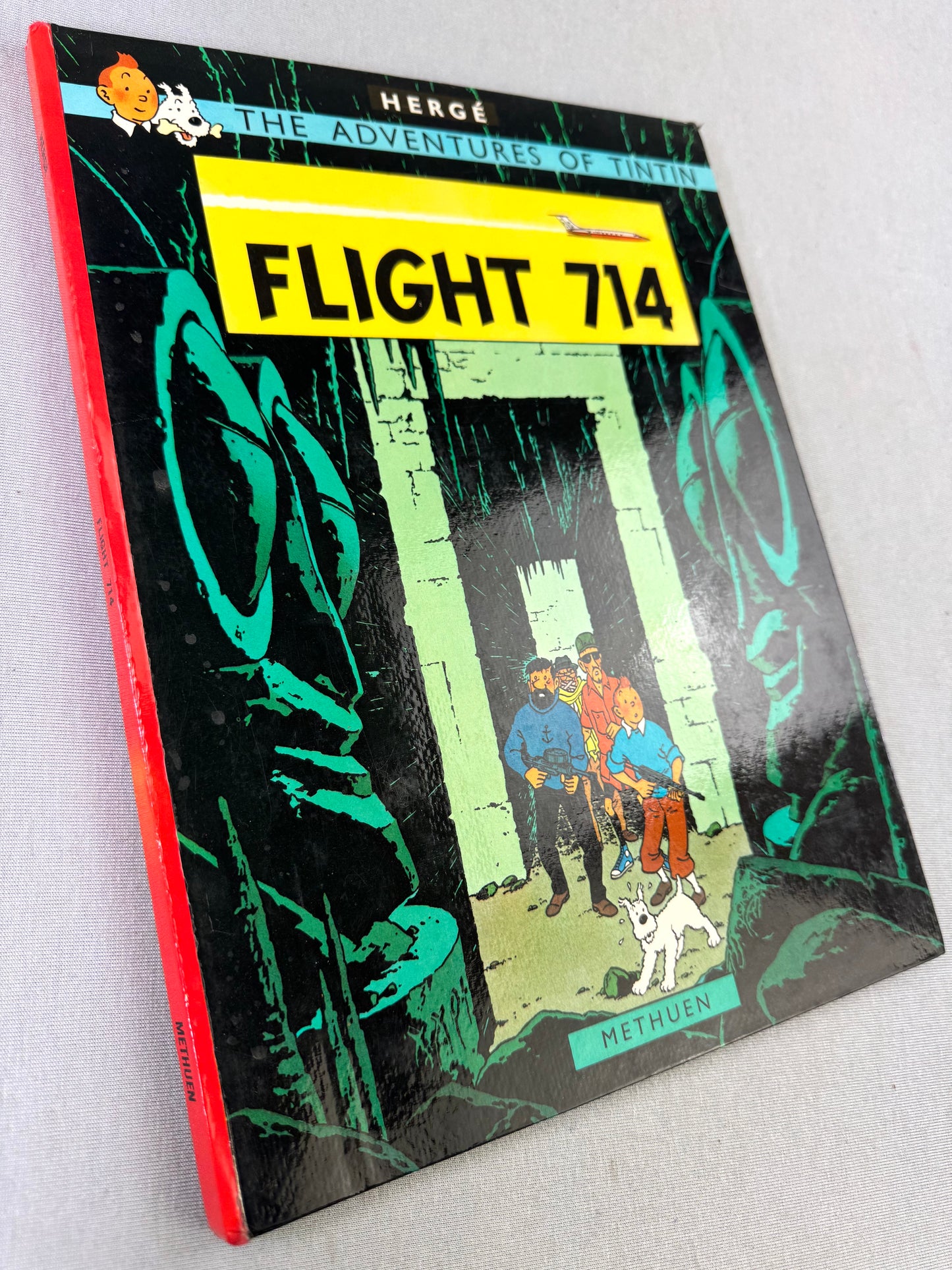 Flight 714 - Methuen 1968 2nd Reprint Edition UK Hardback Rare Tintin book Herge EO