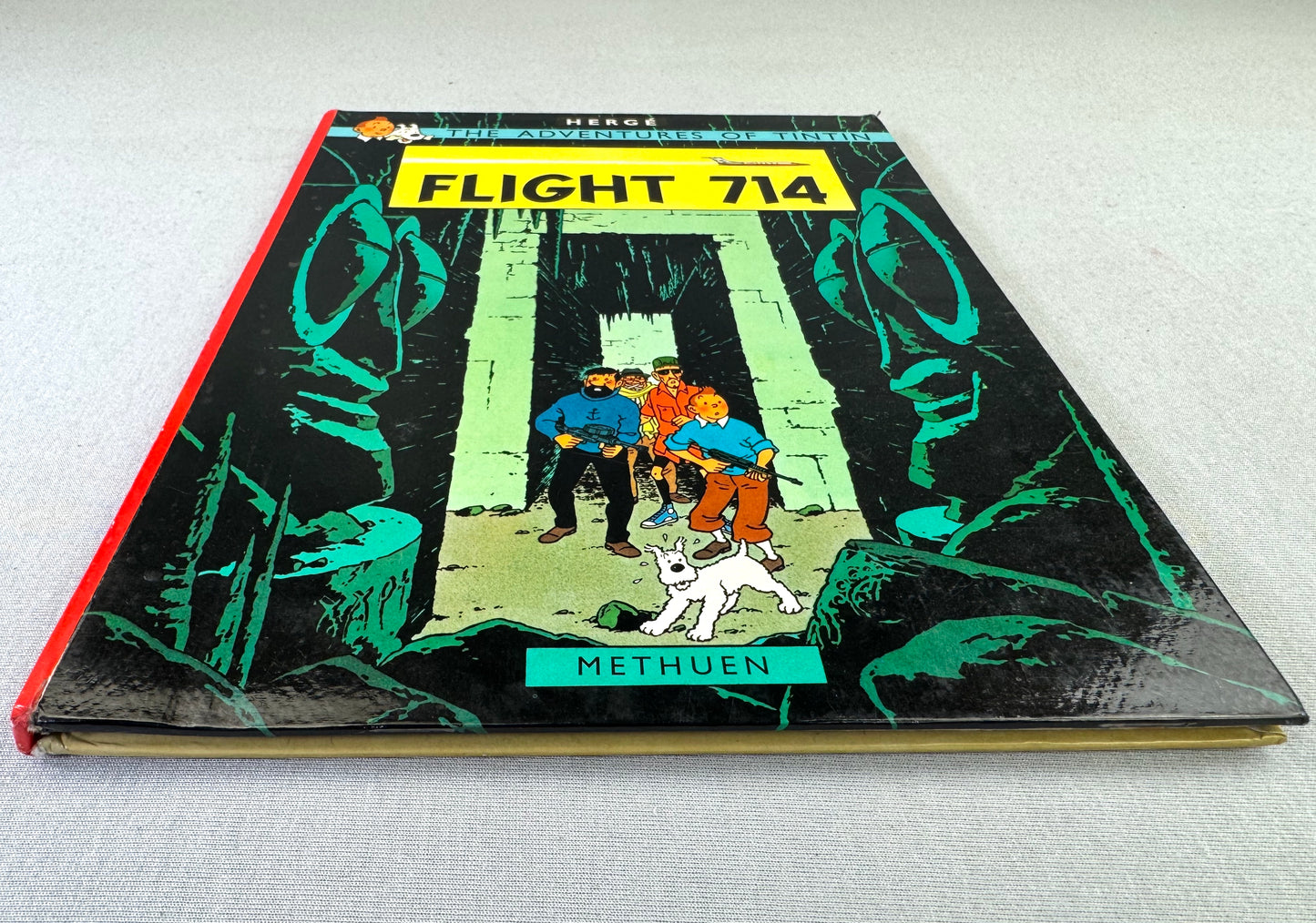 Flight 714 - Methuen 1968 2nd Reprint Edition UK Hardback Rare Tintin book Herge EO