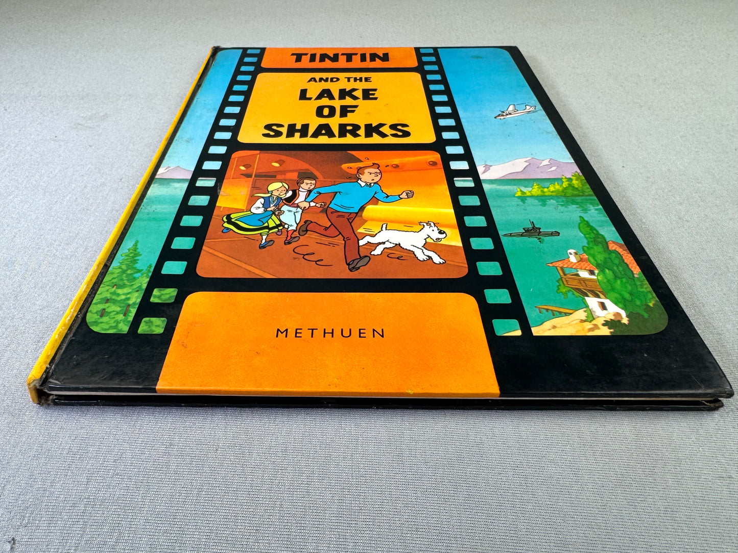 Tintin & the Lake of Sharks - Methuen 1973 1st Edition UK Hardback Rare book Herge EO