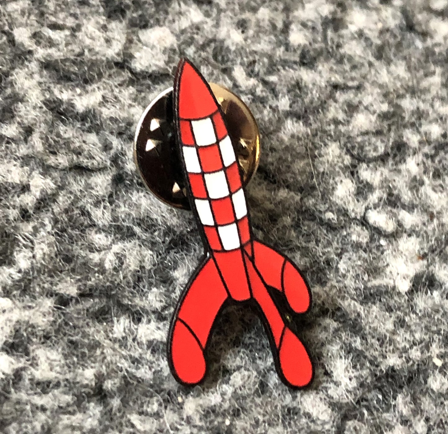 Moon Rocket V2 : Metal Lapel Tintin Pin Badge Moulinsart Hergé