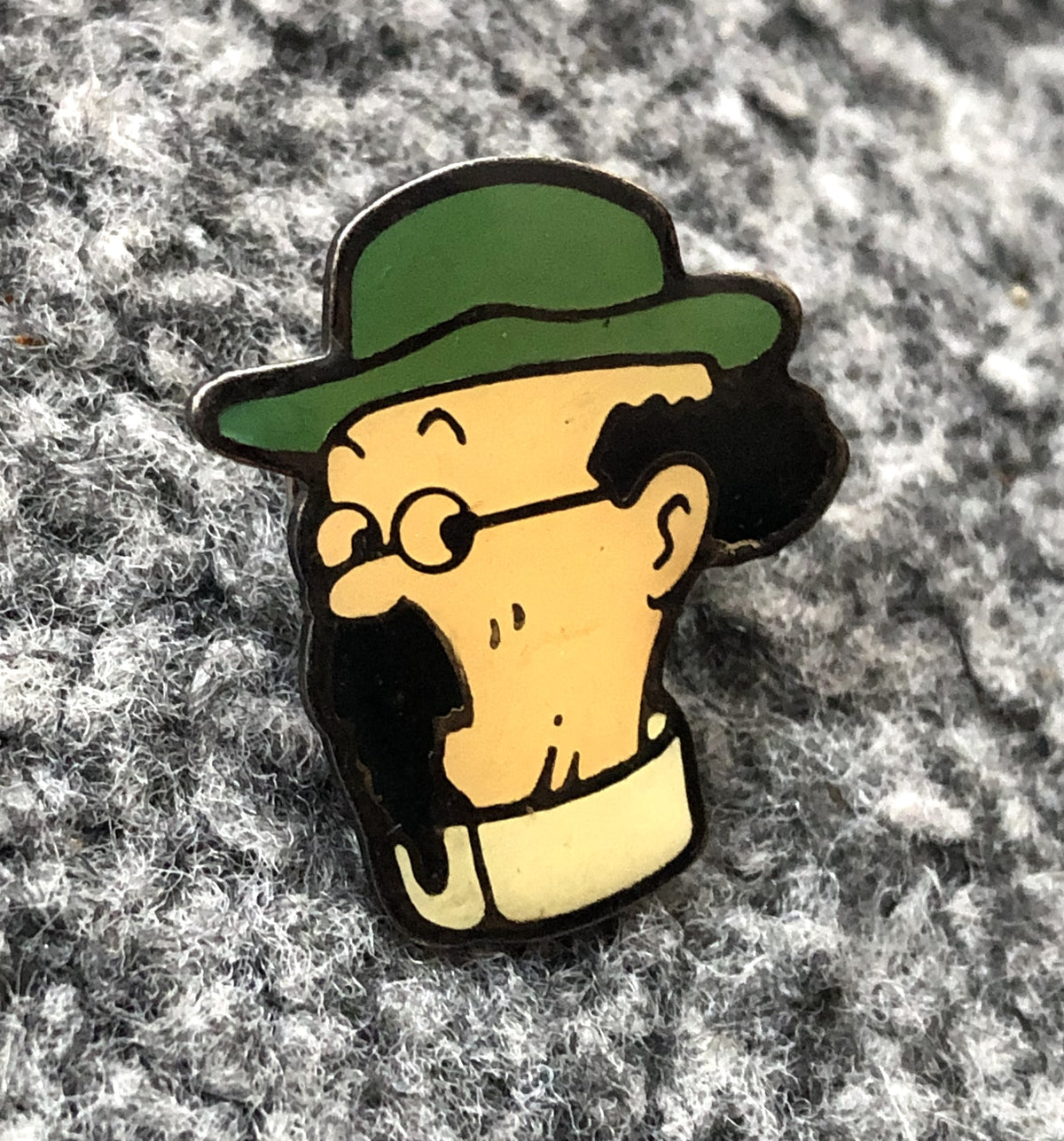 Professor Calculus Pin Badge: Tintin Character Head Metal Lapel Pin Moulinsart Hergé