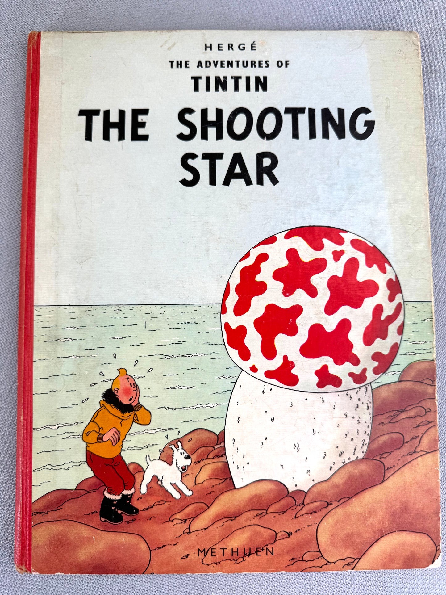 The Shooting Star Methuen UK 2nd Reprint Edition 1965 Hardback Tintin Book Herge