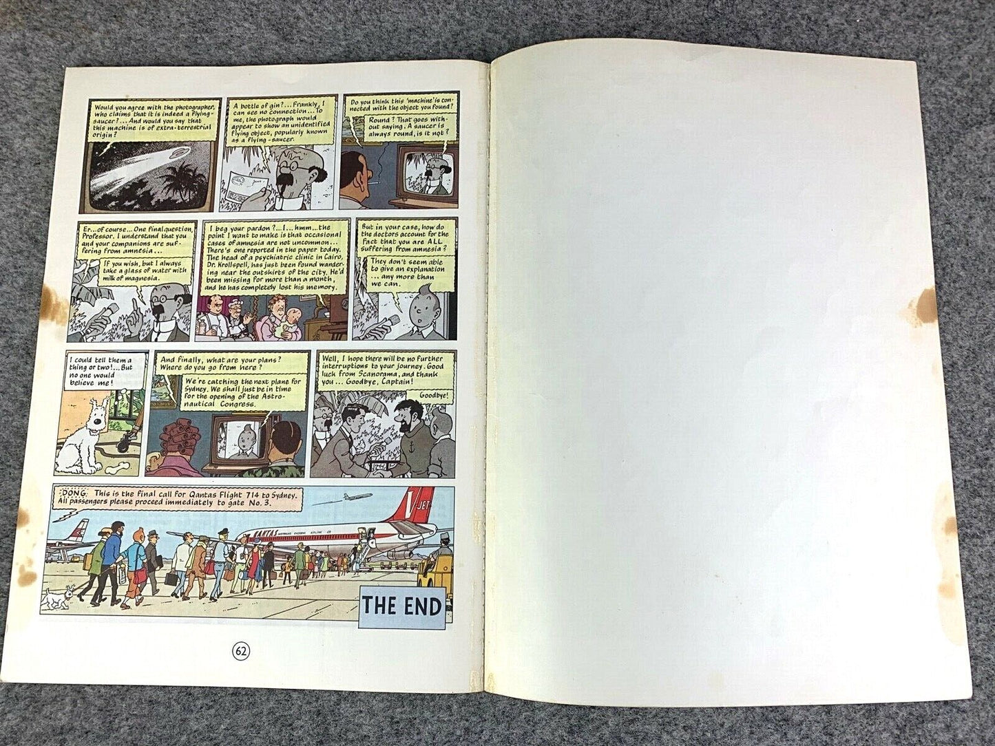 Flight 714 - Tintin Magnet UK Paperback Edition Book 1980s