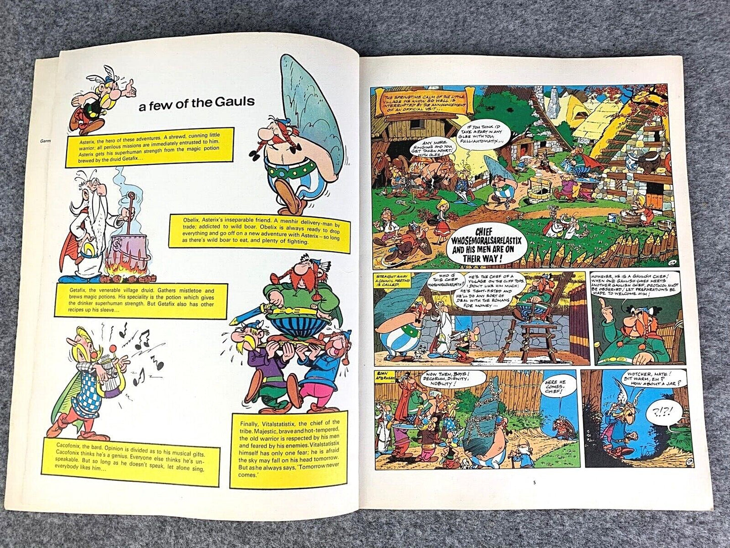 Asterix & the Cauldron - 1970s Hodder/Dargaud UK Edition Paperback Book Uderzo